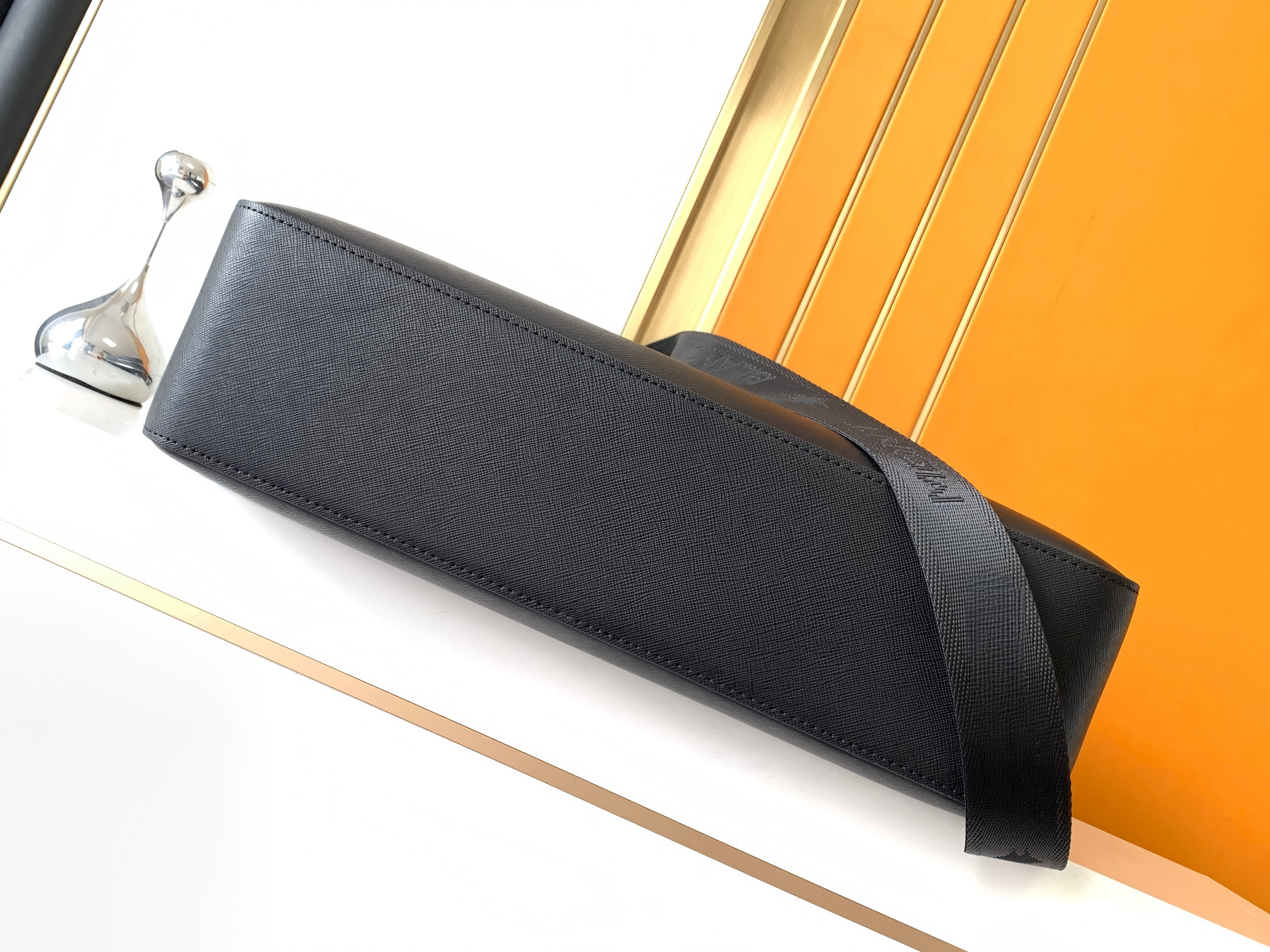 Luxury Men's Top-Handle Bags P - Luxury Bags For Laptop のレビューと価格
