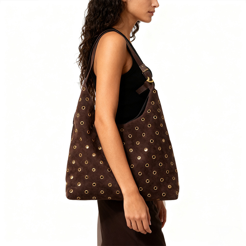 Suede Metal Studded Tote Bag w - Accordion Wallet Zip のレビューと価格