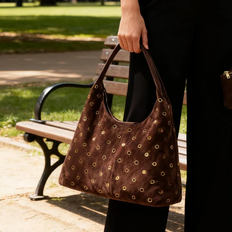 Suede Metal Studded Tote Bag w - Accordion Wallet Zip のレビューと価格
