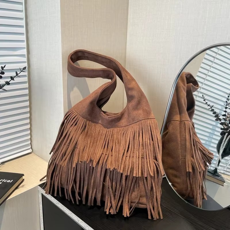 Faux Suede Tassel Shoulder Bag - Luxury Bags On Sales のレビューと価格
