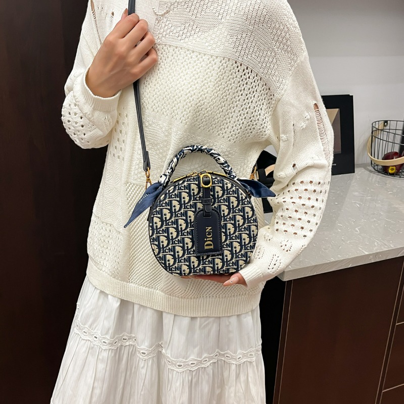 Jacquard Embroidered Letter Se - Luxury Bags Coach のレビューと価格