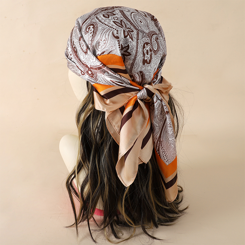 Luxury Women Silk Square Scarf - Luxury Bags For Women のレビューと価格