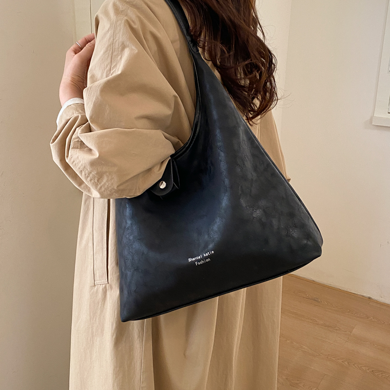 Women's Faux Leather Hobo Bag  - Luxury Bags Quiet のレビューと価格