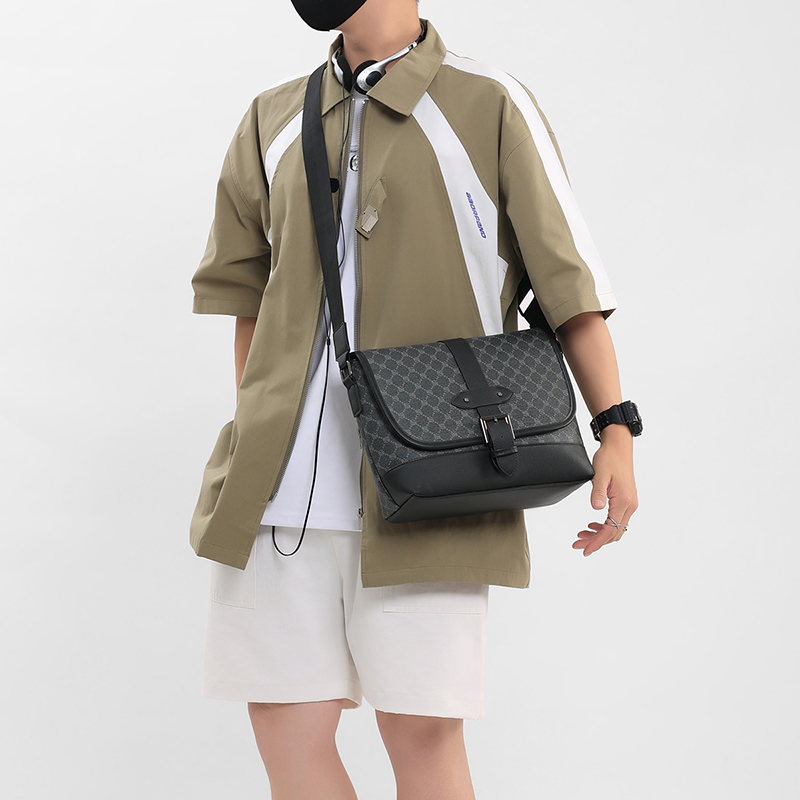 Business Leather Large Crossbo - Luxury Bags Coach のレビューと価格