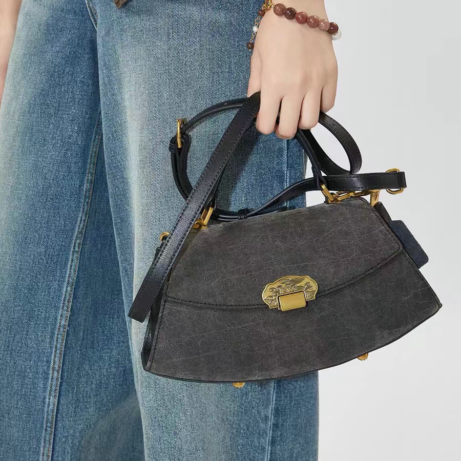 Quiet Luxury & Exclusive Style - Luxury Bags Quiet のレビューと価格
