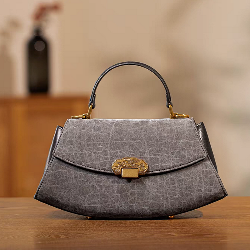 Quiet Luxury & Exclusive Style - Luxury Bags Quiet のレビューと価格