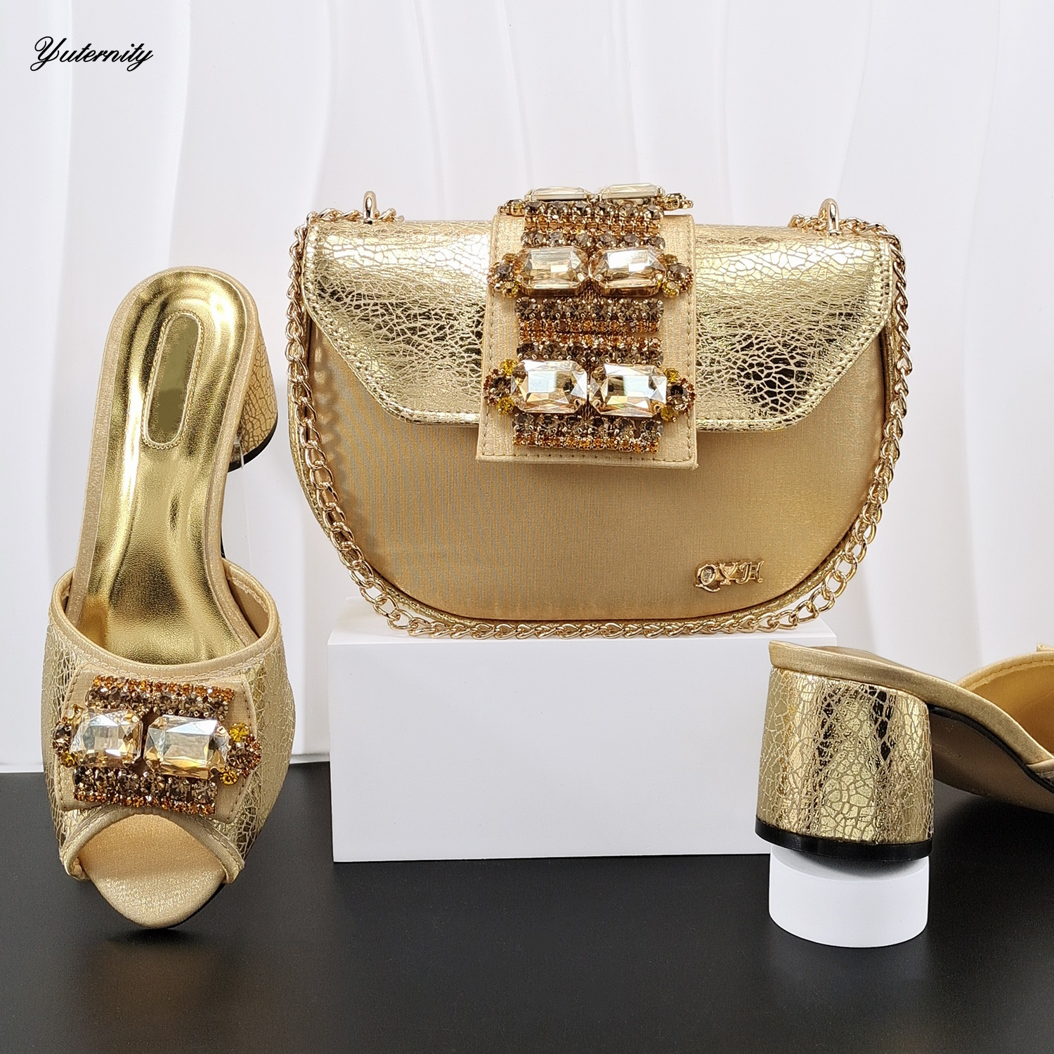 Dubai Rhinestone Luxury Slippe - Luxury Bags In Dubai のレビューと価格