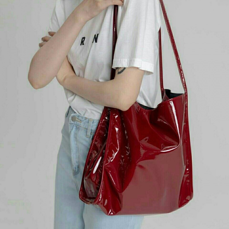 Yogodlns Luxury Patent Leather - Top Handle Patent Bag のレビューと価格